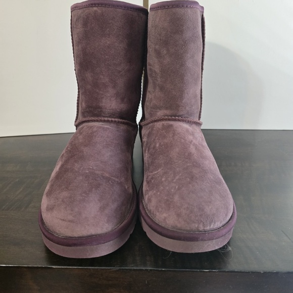 UGG Women's Classic Short Crystal Bow Swarovski Boots in Port sz 8 **RARE** - Picture 2 of 4